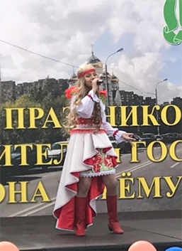 БФ «Взлётная полоса» поздравил москвичей с Днём Города
