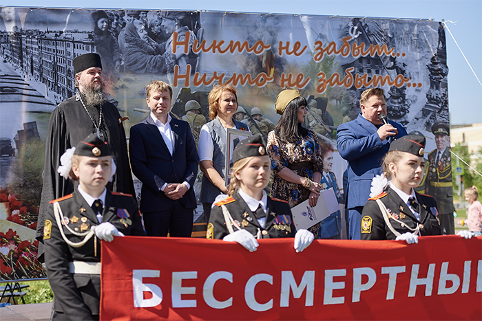 «Взлётной полоса» поздравила москвичей с Днём Победы